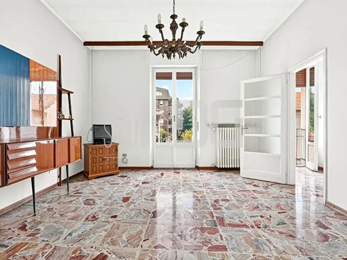 Casa trilocale in vendita in Via Bainsizza, Limbiate