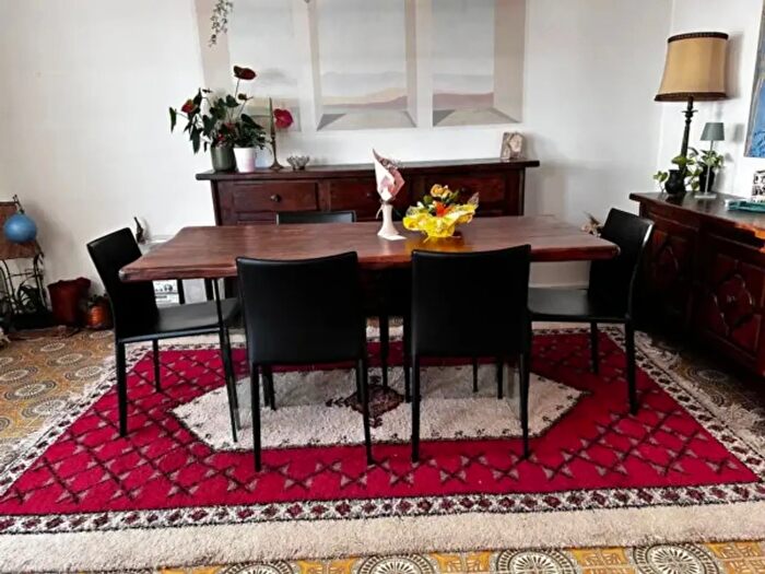 Appartamento con 5 locali in vendita in Via Enrico Pazzi, Ravenna