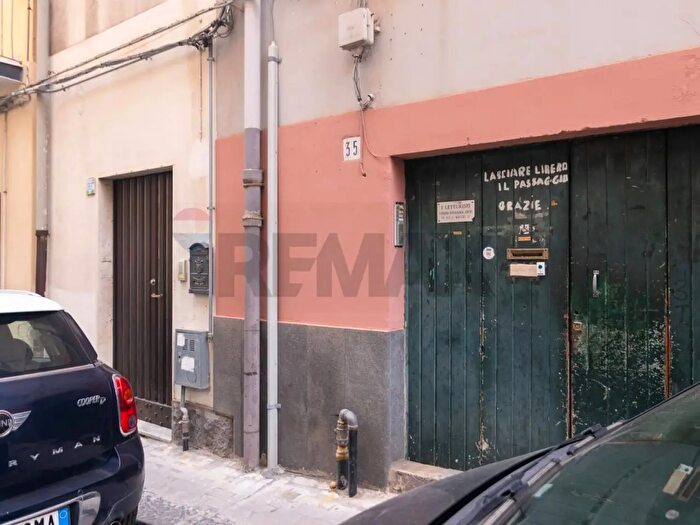 Appartamento quadrilocale in vendita in Via Federico Ciccaglione, Catania