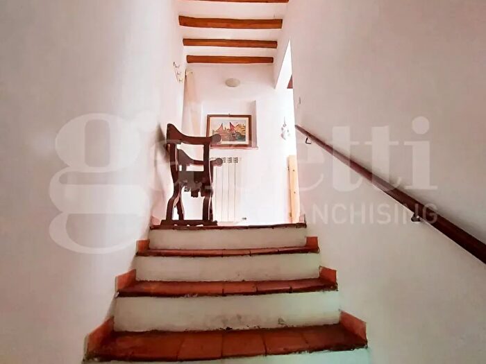 Appartamento trilocale in vendita in Via della Parrocchia, Magione