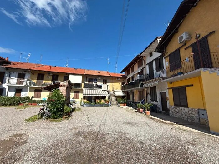 Appartamento bilocale in vendita in Via Manzoni, Vittuone