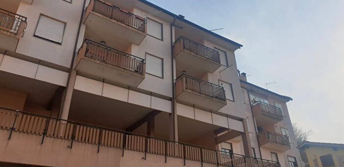 Appartamento quadrilocale in vendita in Via Monte Roncone, Allumiere