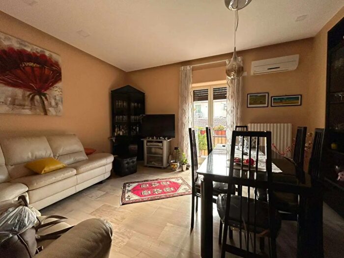 Appartamento trilocale in vendita in Via Toscana, Cosenza