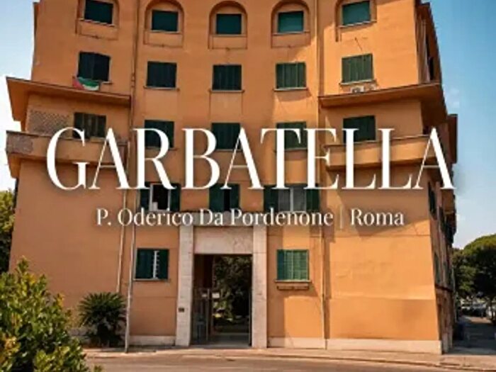 Appartamento con 5 locali in vendita in Piazza Oderico da Pordenone, Roma