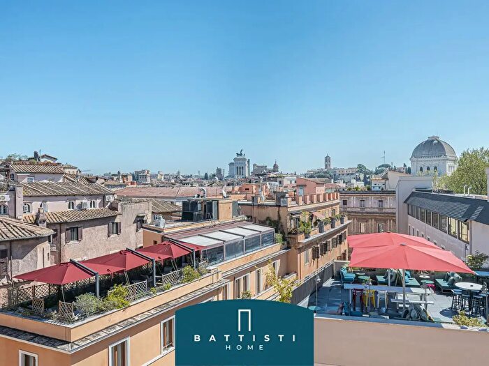 Appartamento bilocale in vendita in Lungotevere De Cenci, Roma