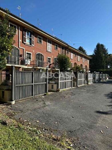 Casa con 5 locali in vendita in Via Venezia, Genzano Di Roma