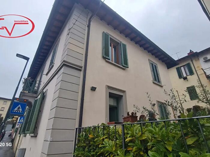 Casa quadrilocale in vendita in Via Vittorio Veneto, Rignano Sull'Arno