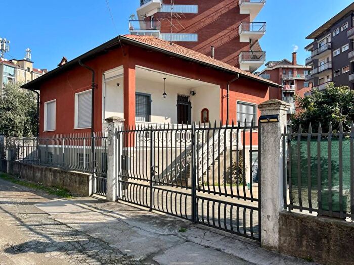 Casa trilocale in affitto in Strada Villar Dora, Lucento, Torino