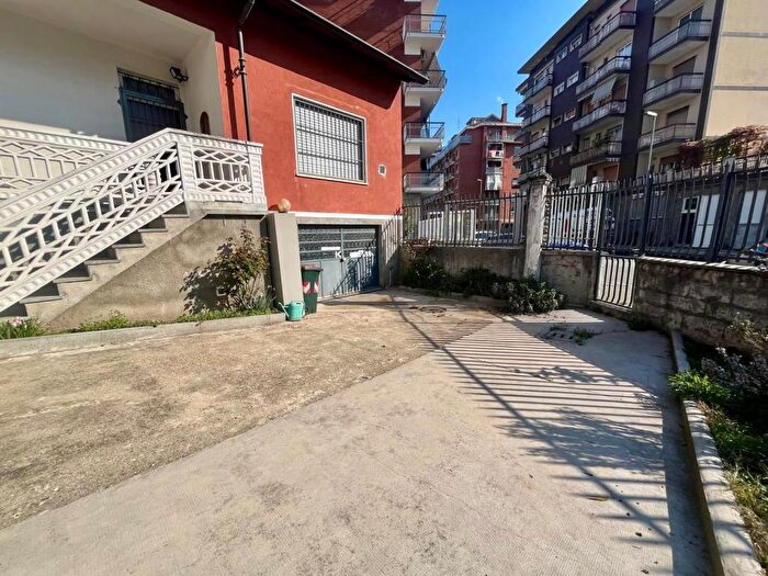 Case in Vendita e in Affitto - 2