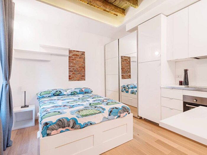 Appartamento monolocale in affitto in Via Pietro Crespi, Rovereto, Milano