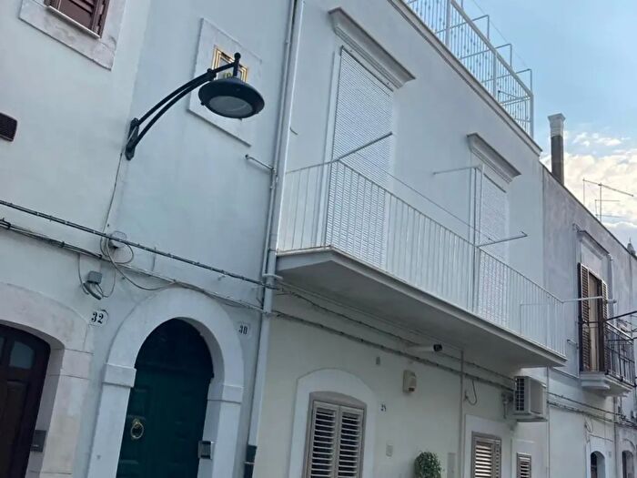 Casa quadrilocale in vendita in Via Leonardo Leo, Ceglie Messapica