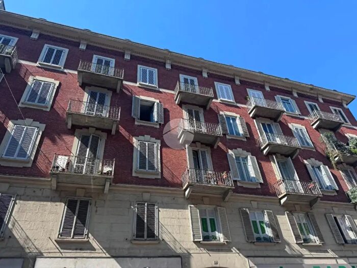 Appartamento trilocale in affitto in Via Duchessa Jolanda, Torino