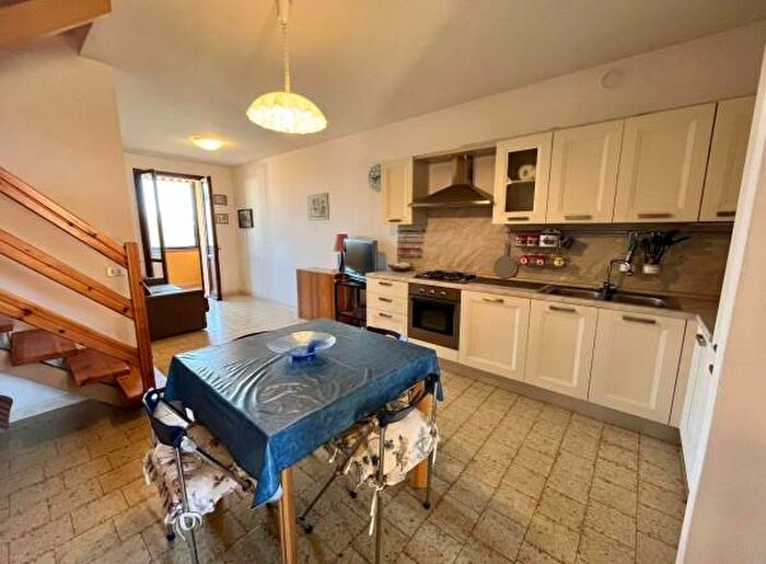 Appartamento trilocale in vendita in Viale Giacomo Leopardi, Comacchio