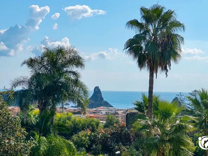Appartamento monolocale in vendita in Via dei Malavoglia, Aci Castello