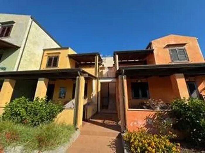 Appartamento bilocale in vendita in Via Tre Mulini Snc, Ustica
