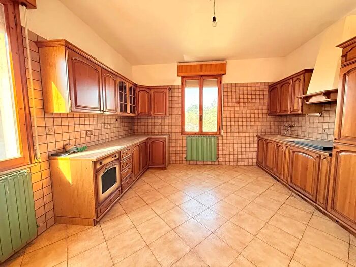 Appartamento trilocale in vendita in Via Mazzini, Sassuolo