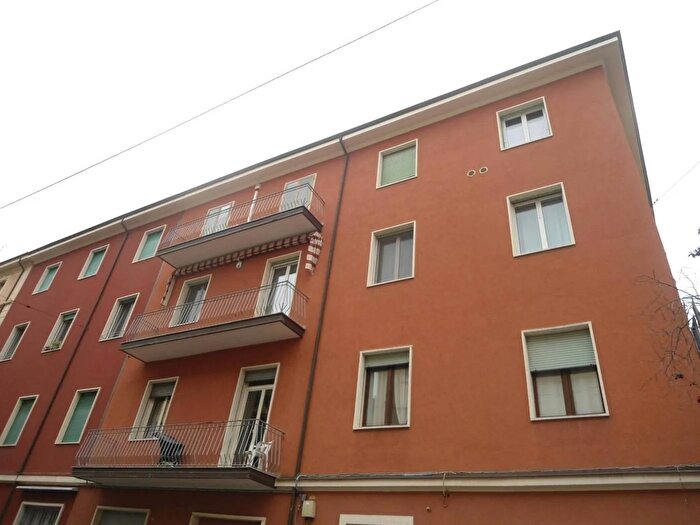 Appartamento trilocale in affitto in Via Montello Saffi Bologna Bologna, Bologna