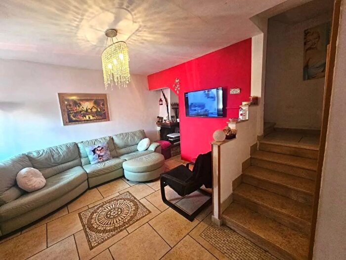 Casa con 6 locali in vendita in Polverigi, Polverigi