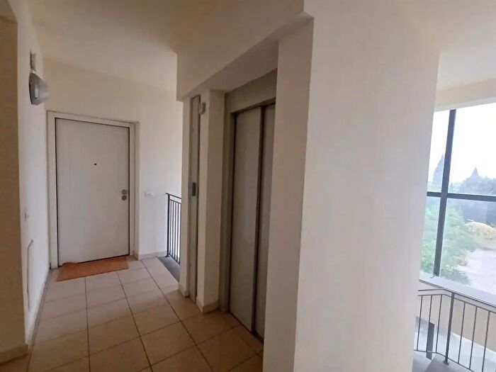 Appartamento trilocale in affitto in Firenze