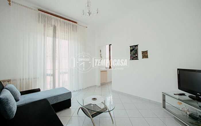 Appartamento quadrilocale in vendita in Via Tintoretto, Vigevano