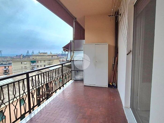 Appartamento bilocale in affitto in Via della torrazza, Pra', Genova