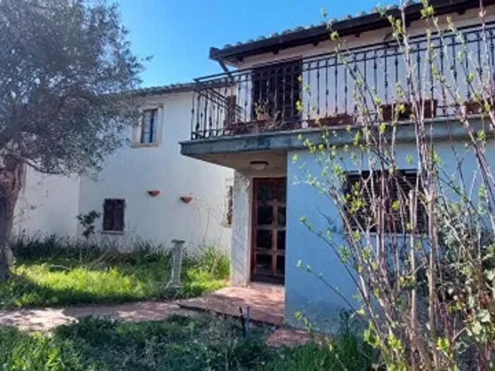 Casa con 6 locali in vendita in Frazione Lisciano, Ascoli Piceno