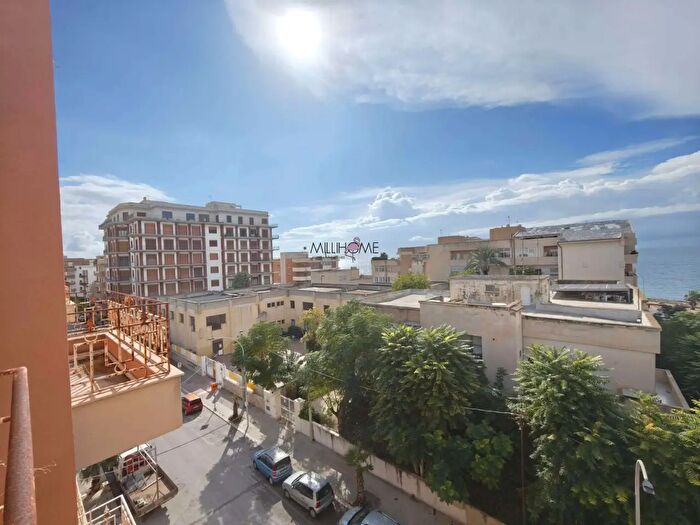 Appartamento quadrilocale in vendita in Via delle Sirene, Marsala