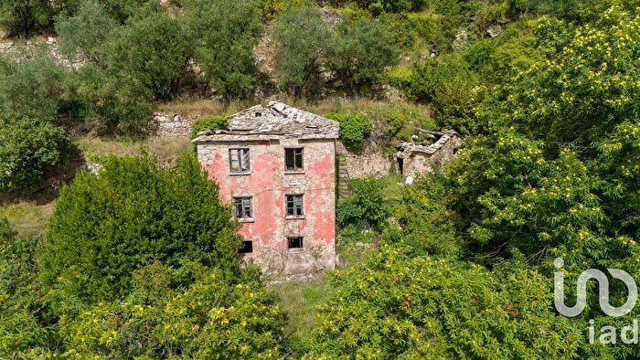 Casa con 6 locali in vendita in Via Statale Case Sparse Snc, Ne