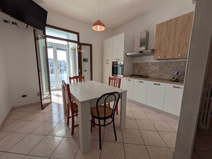 Appartamento quadrilocale in affitto in Via Ofanto, Santa Rosa, Lecce