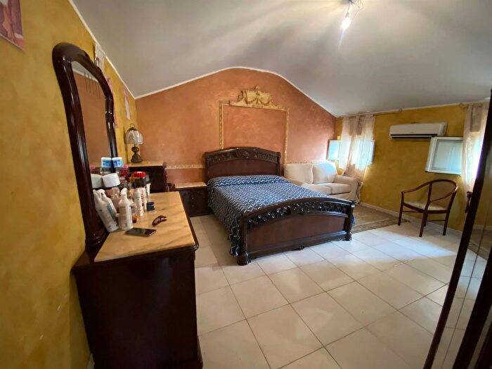 Appartamento trilocale in vendita in Via Testulla Catania, Catania