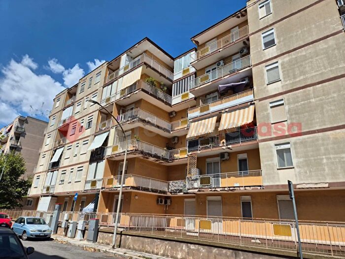 Appartamento trilocale in vendita in Via San Martino della Battaglia, Brindisi