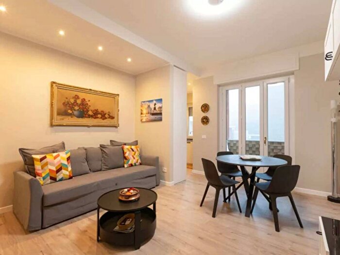 Appartamento trilocale in affitto in Via Meloria, Monte Rosa Lotto, Milano