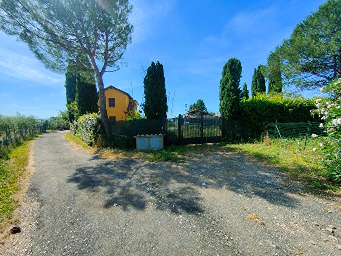 Casa con 7 locali in vendita in Via Alenda, Roma