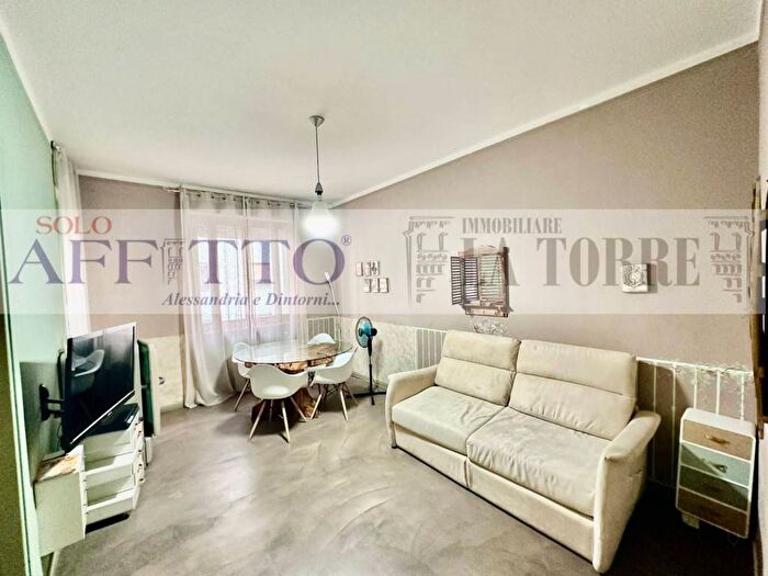 Appartamento bilocale in affitto in Borgo Rovereto Piscina, Alessandria