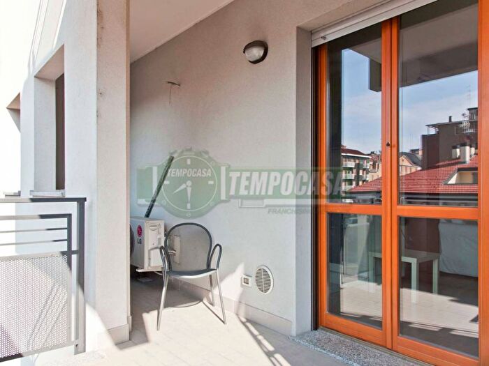 Appartamento monolocale in affitto in Piazza Enrico Berlinguer, Piazza Napoli, Milano