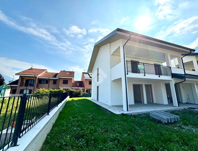 Casa con 5 locali in vendita in Via Assietta, SantAntonino Di Susa