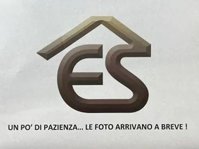 Appartamento trilocale in vendita in Via Luio, Nembro