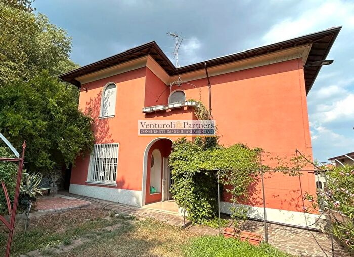 Casa con 6 locali in vendita in Viale SantEufemia, Brescia