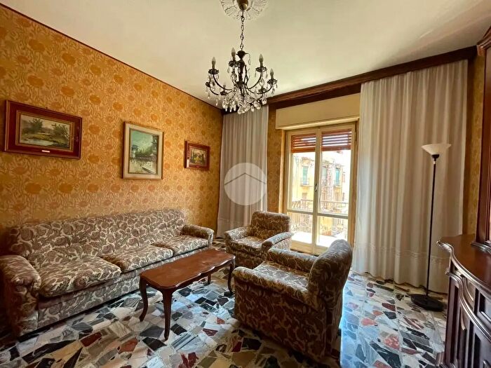 Appartamento quadrilocale in vendita in Via San Michele, Cagliari