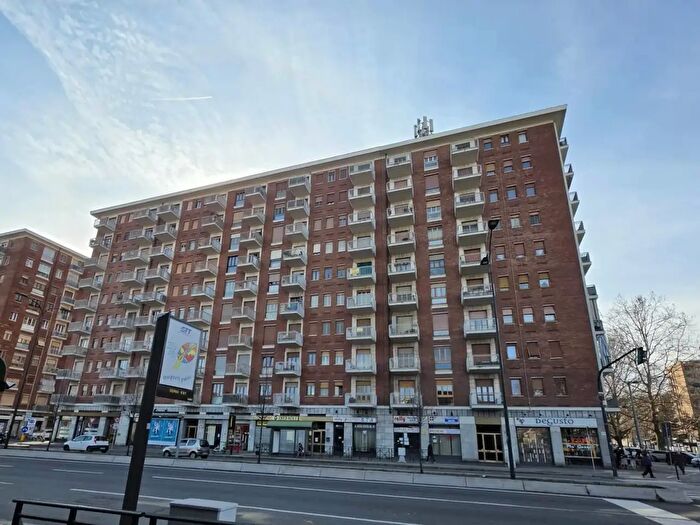 Appartamento trilocale in vendita in Via Sandro Botticelli, Torino