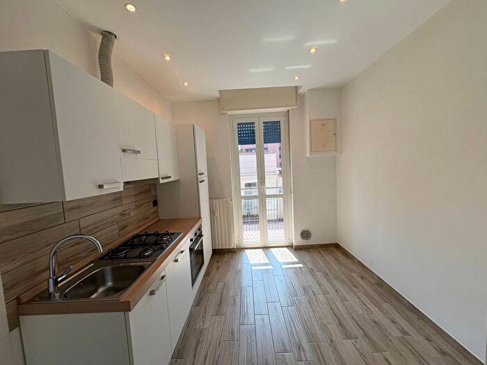 Appartamento bilocale in affitto in Via Angelo Inganni, Inganni, Milano