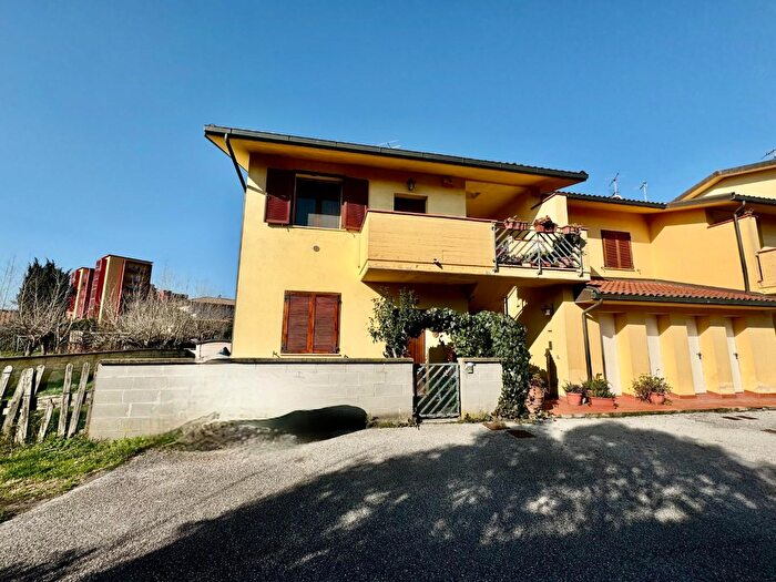 Appartamento trilocale in vendita in Tosco Romagnola, Pontedera