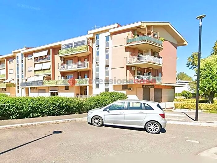 Appartamento trilocale in vendita in Via Muzio Clementi, Aprilia