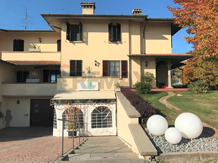 Casa con 5 locali in vendita in Via dei Patrioti F, Cazzago San Martino