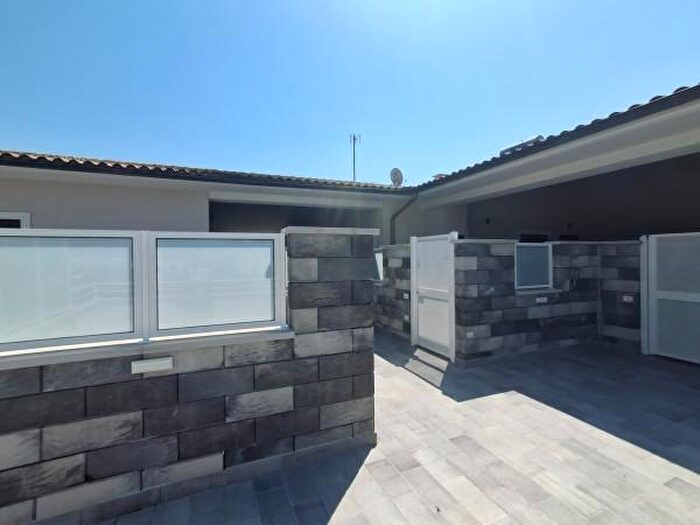 Appartamento trilocale in vendita in Via dei Platani, Manziana