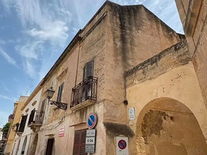 Appartamento quadrilocale in vendita in Piazza Carmine Snc, Marsala