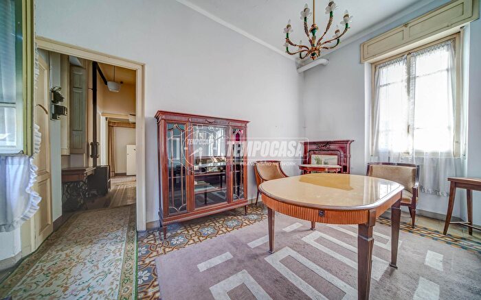 Casa con 5 locali in vendita in Via Roma, Ferno