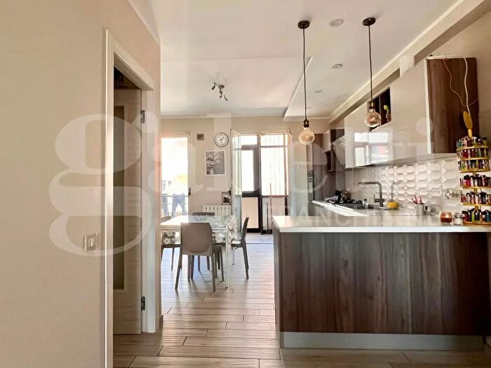 Appartamento trilocale in affitto in Via Giuseppe Leonardi, Aci Catena