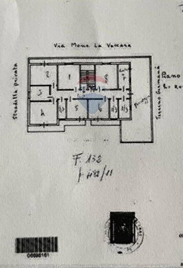 Appartamento con 10 locali in vendita in Via Monsignor Giuseppe La Vaccara, Piazza Armerina