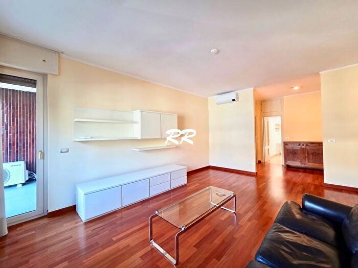 Appartamento trilocale in affitto in Via Leon Battista Alberti, Sempione, Milano